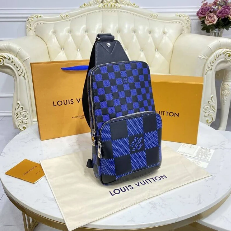 Mythick 20 x 31 x Louis Vuitton Avenue Slingbag Navy Blue