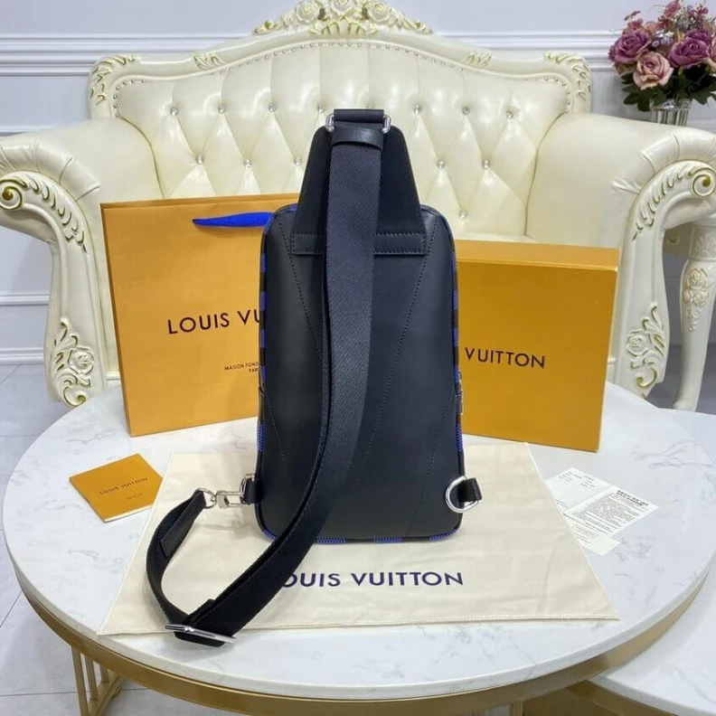 Mythick 20 x 31 x Louis Vuitton Avenue Slingbag Navy Blue