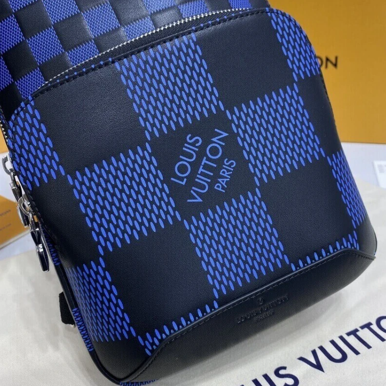 Mythick 20 x 31 x Louis Vuitton Avenue Slingbag Navy Blue