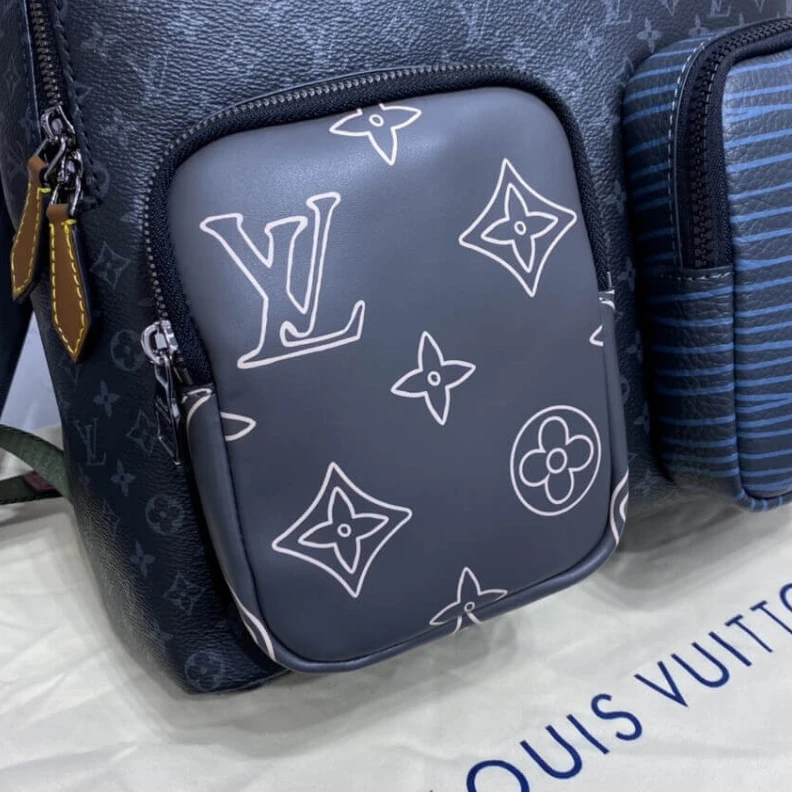 Top lv 2 zipped Louis Vuitton Backpack Multipocket