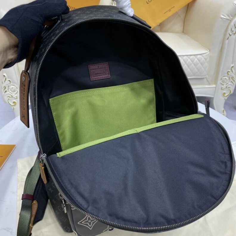 Top lv 2 zipped Louis Vuitton Backpack Multipocket