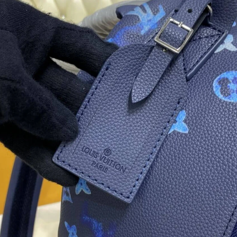 Replica bags 2 zipped Louis Vuitton Backpack Multipocket