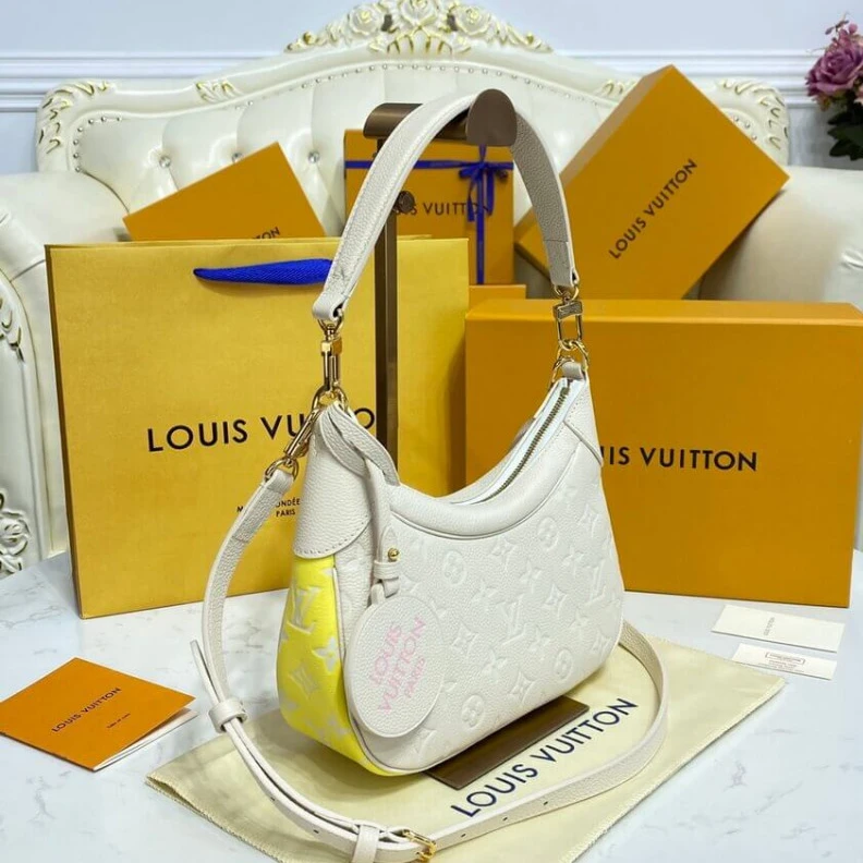 Louis vuitton locations Strap dro Louis Vuitton Bagatelle Rose Beige