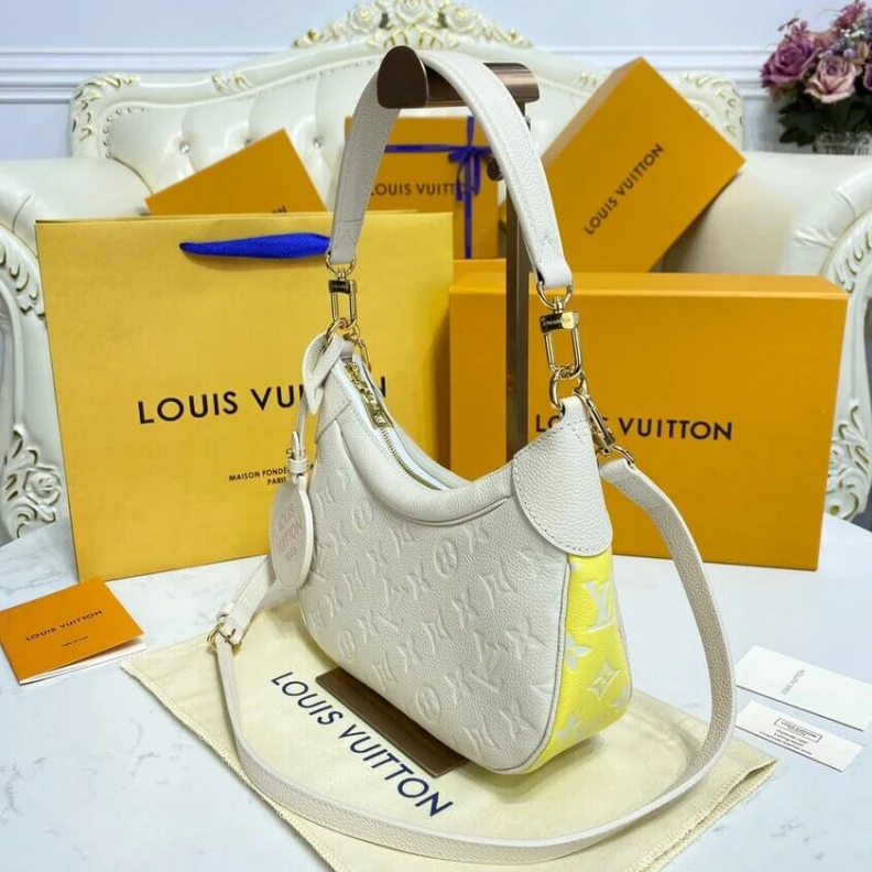 Louis vuitton locations Strap dro Louis Vuitton Bagatelle Rose Beige