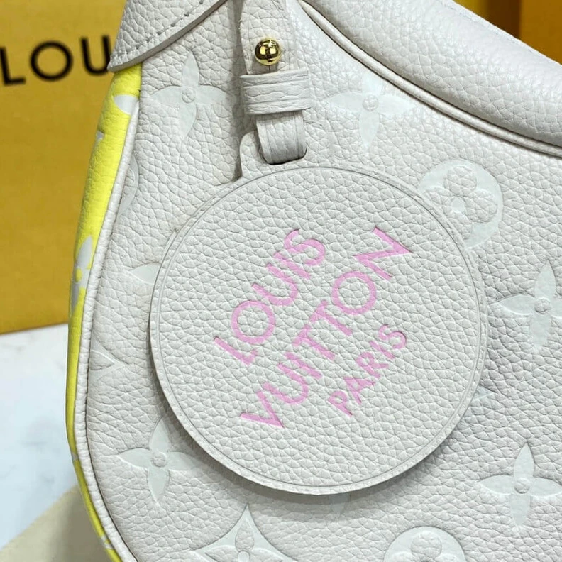 Louis vuitton locations Strap dro Louis Vuitton Bagatelle Rose Beige