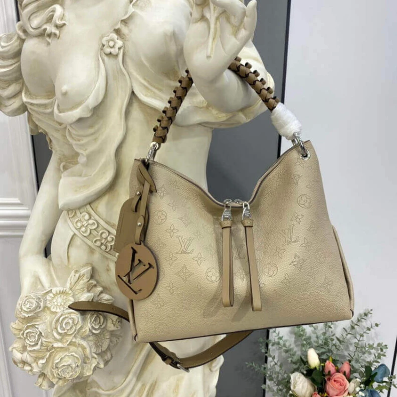 Top lv Strap: Re Louis Vuitton Beaubourg Hobo MM Galet Gray
