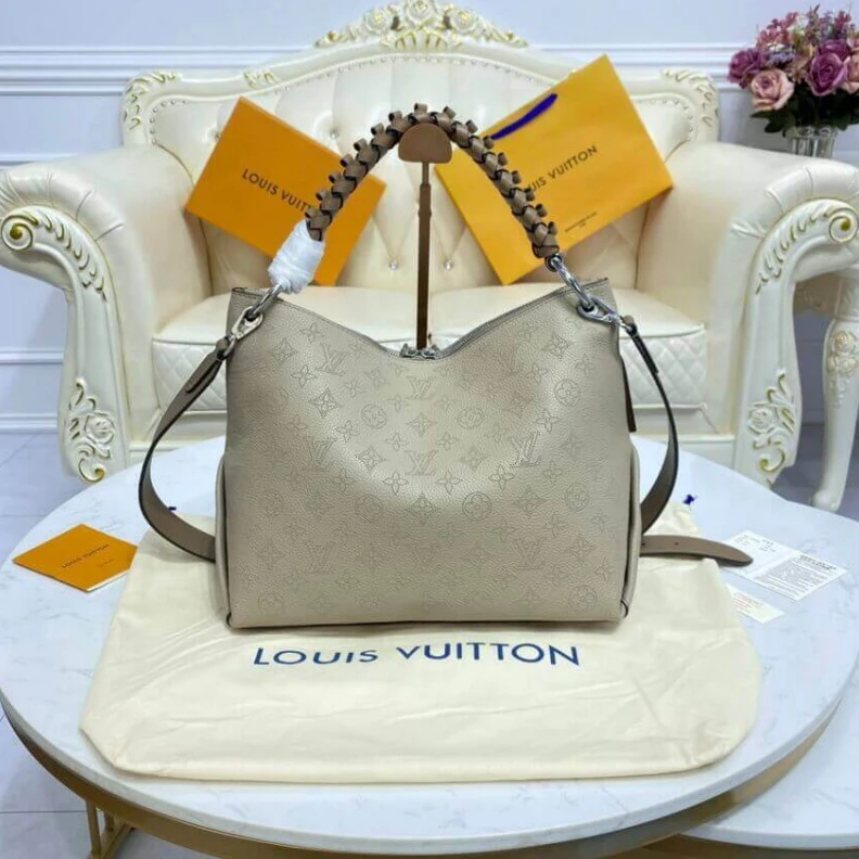 Top lv Strap: Re Louis Vuitton Beaubourg Hobo MM Galet Gray