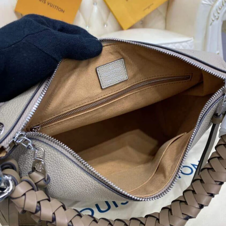 Top lv Strap: Re Louis Vuitton Beaubourg Hobo MM Galet Gray