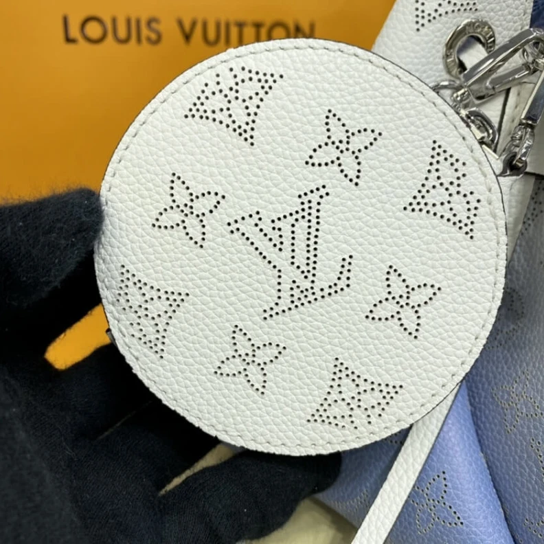 Replica bags lv Leather d Louis Vuitton Bella Gradient Blue