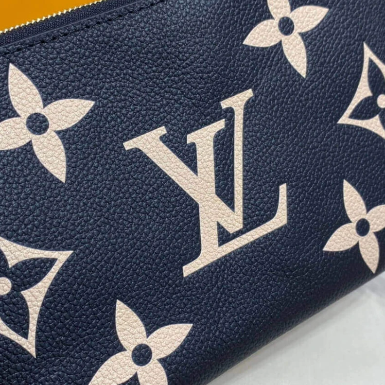 Louis vuitton locations Cowhidele Louis Vuitton Bicolor Double Zip Pochette Black