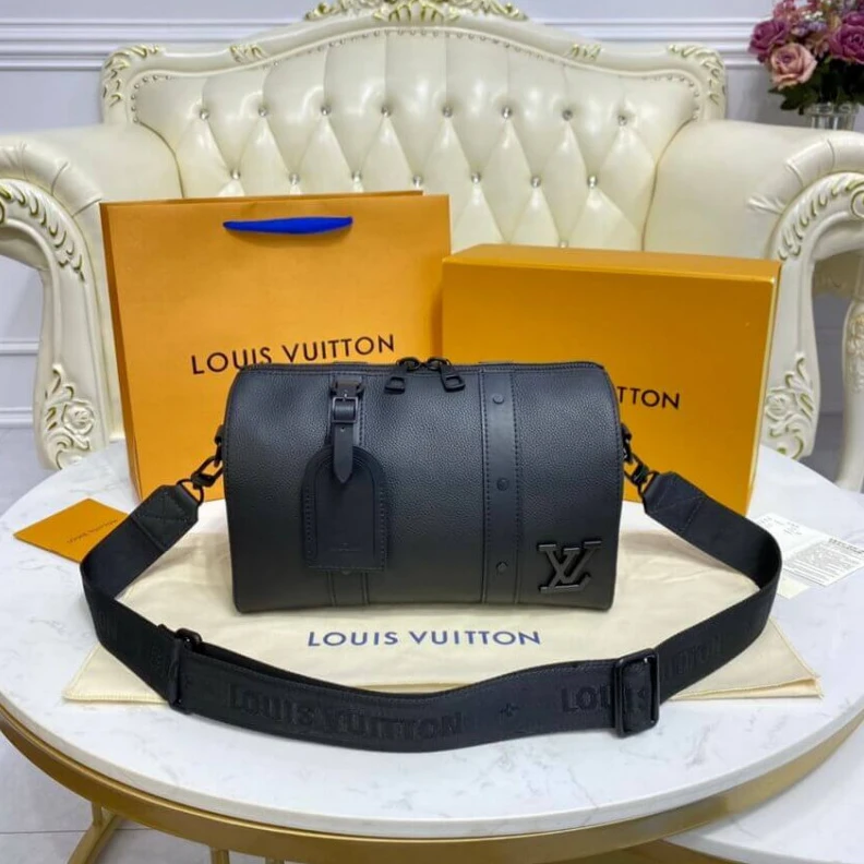 Leather Louis Vuitton Black Leather City keepall