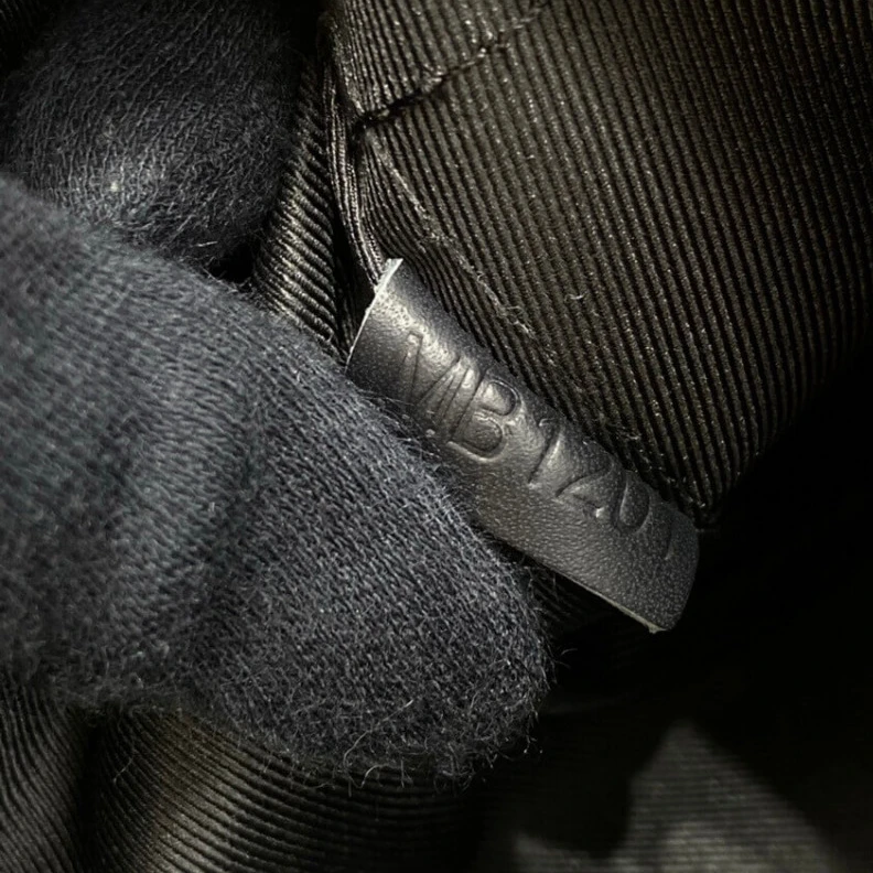 Lv belts replica Leather Louis Vuitton Black Leather City keepall