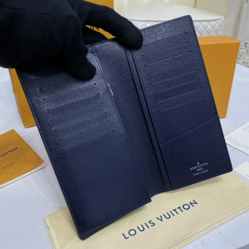Replica bag 1 large z Louis Vuitton Blue Brazza Wallet