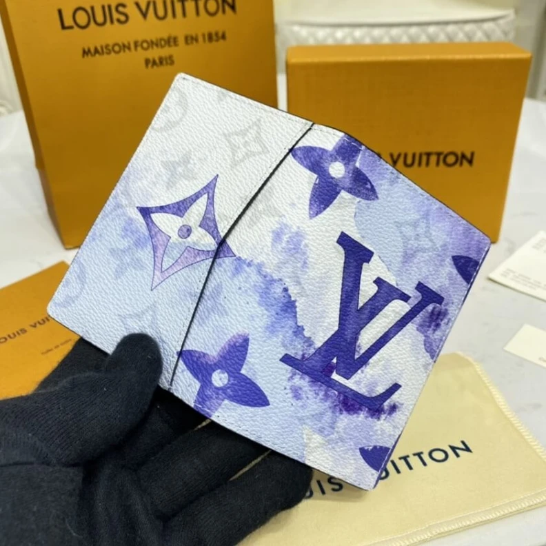 Mythick 5 inside Louis Vuitton Blue Pocket Organizer