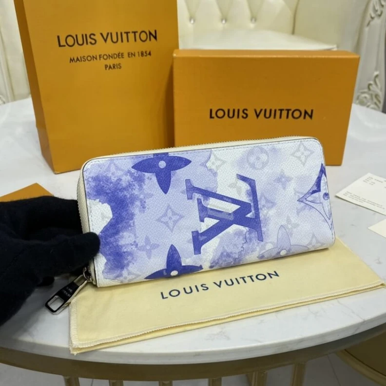 Large gus Louis Vuitton Blue Zippy Wallet Vertical