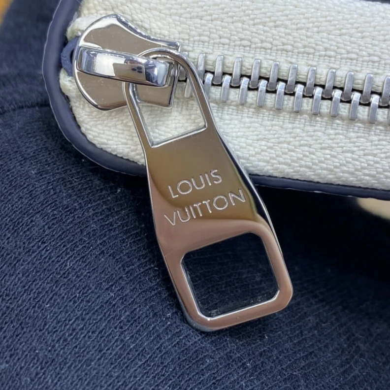 Lv belts replica Large gus Louis Vuitton Blue Zippy Wallet Vertical