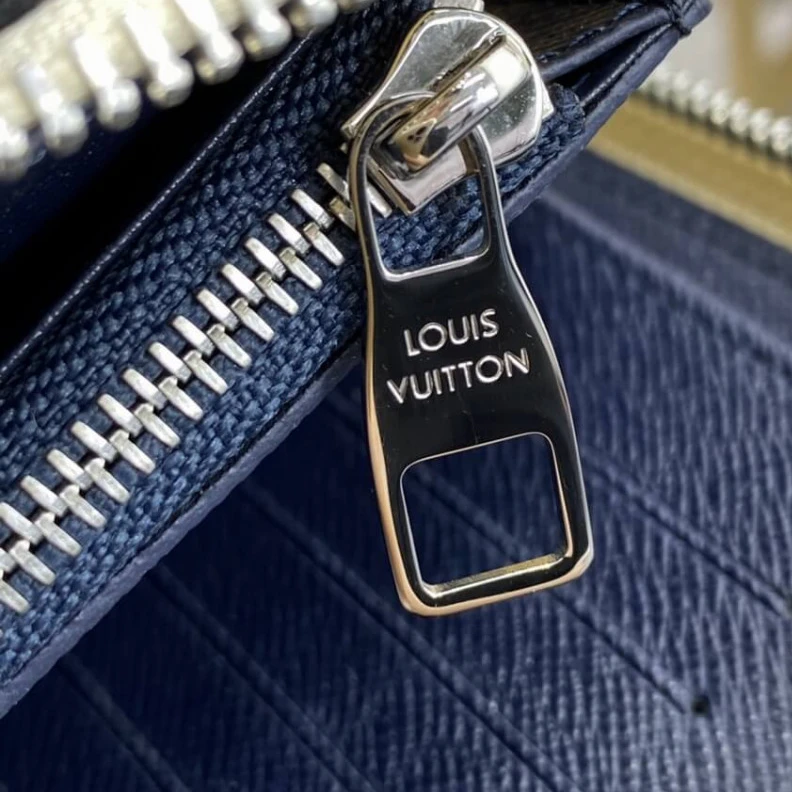 Lv belts replica Large gus Louis Vuitton Blue Zippy Wallet Vertical