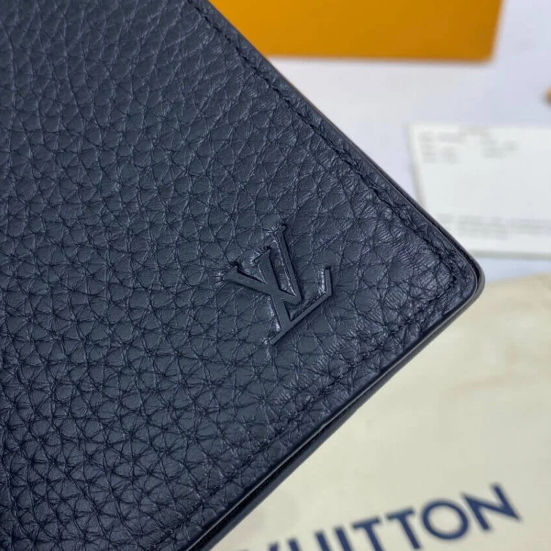 Replica bag 1 large z Louis Vuitton Brazza Wallet