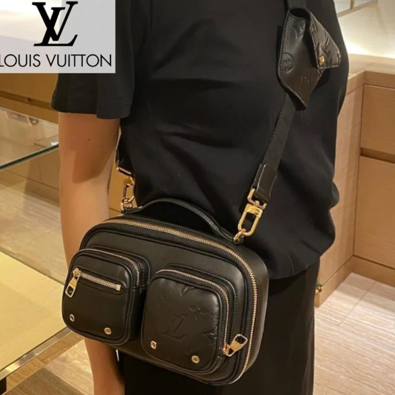 Replica bag Black Louis Vuitton Calfskin Leather Utility Crossbody Black