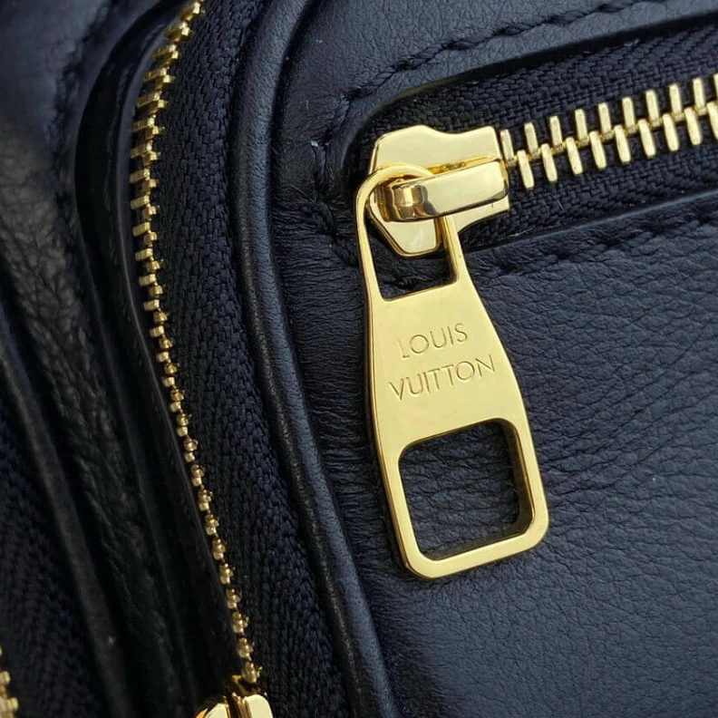 Replica bag Black Louis Vuitton Calfskin Leather Utility Crossbody Black