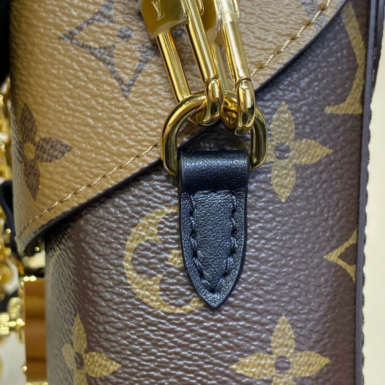 Top lv The Camera Louis Vuitton Camera Box Bag