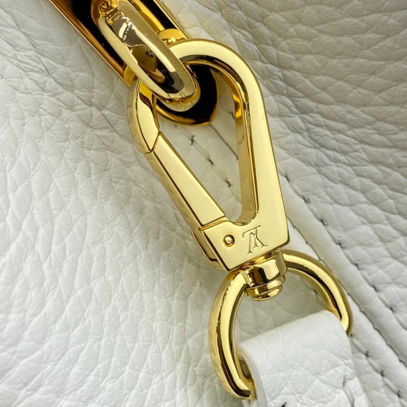 Top lv Strap: Re Louis Vuitton Capucines BB Bag White