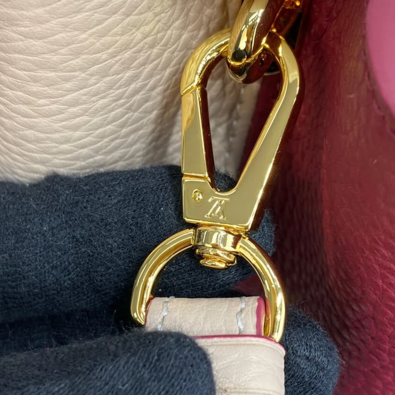 Louis vuitton locations Louis Vuitton Capucines BB Eggshell Lie de Vin Red
