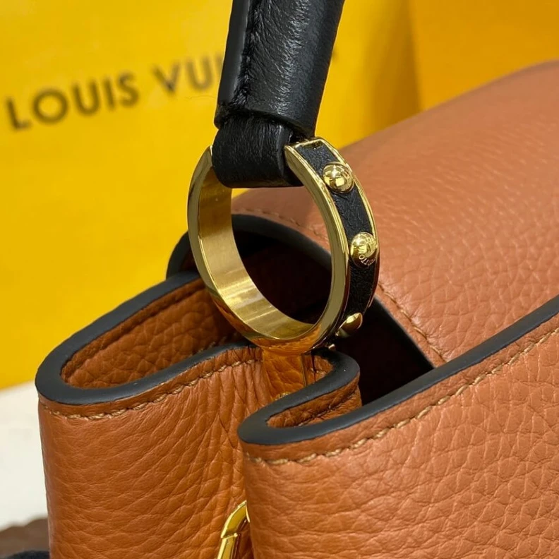Top lv Louis Vuitton Capucines BB Gold Noir