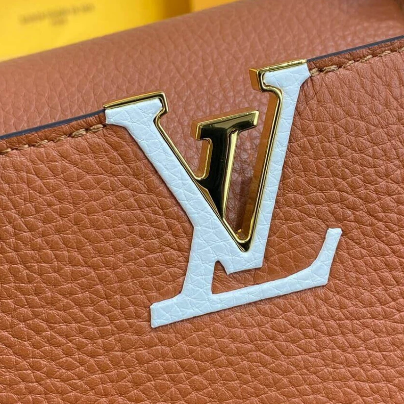 Top lv Louis Vuitton Capucines BB Gold Noir