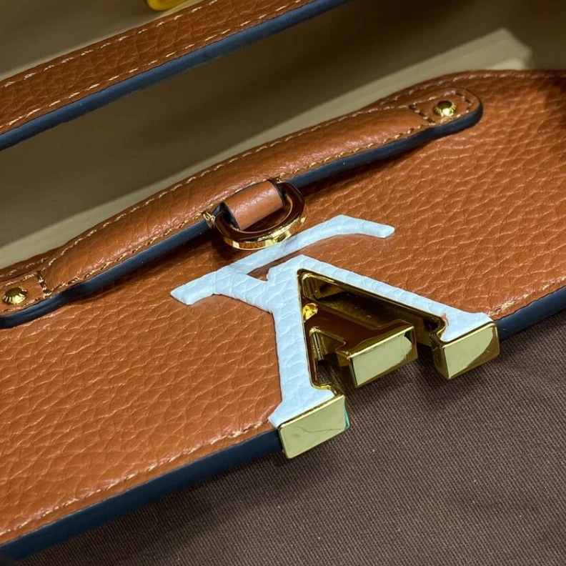 Top lv Louis Vuitton Capucines BB Gold Noir