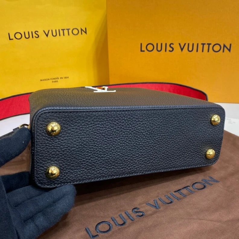 Top lv Louis Vuitton Capucines BB Noir Rouge
