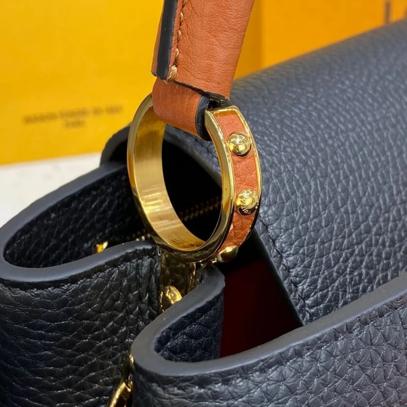 Top lv Louis Vuitton Capucines BB Noir Rouge
