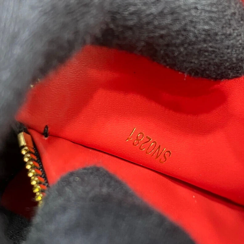 Top lv Louis Vuitton Capucines BB Noir Rouge