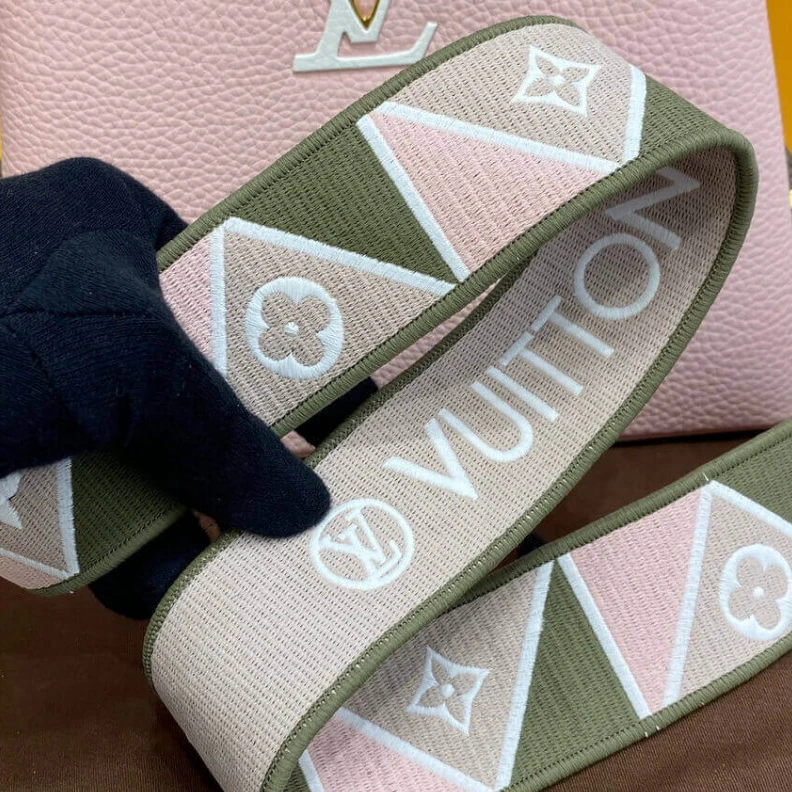 Mythick 4 protect Louis Vuitton Capucines BB Rose Beige