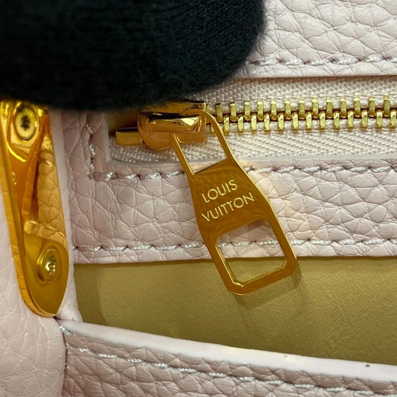 Mythick 4 protect Louis Vuitton Capucines BB Rose Beige