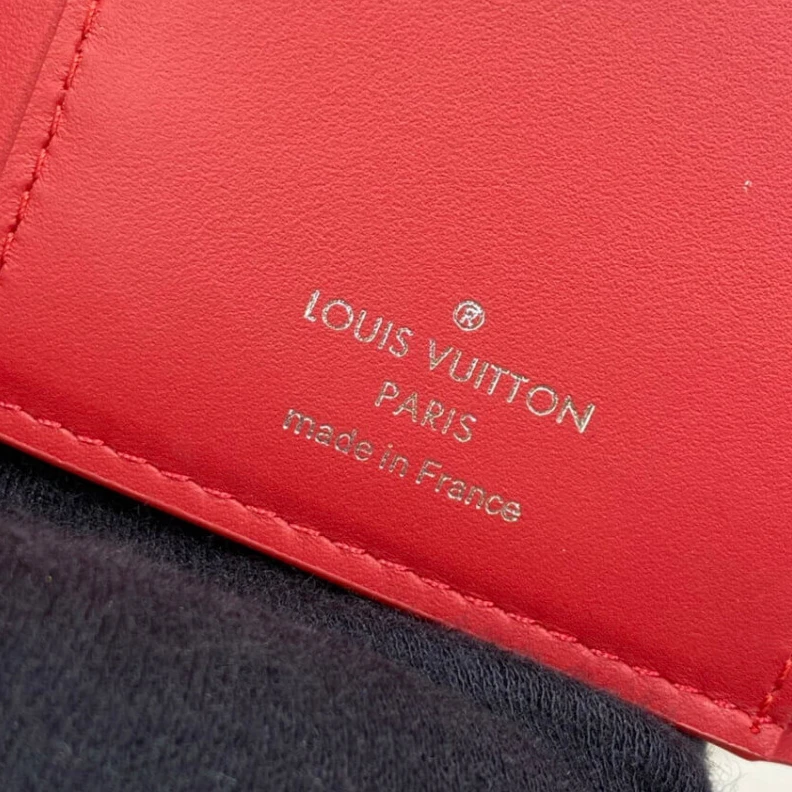 Replica bags Cowhidele Louis Vuitton Capucines Compact Wallet