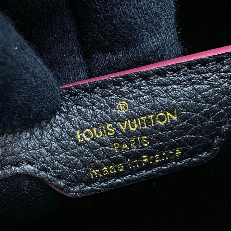 Replica bags Louis Vuitton Capucines MM Black Arizona Beige