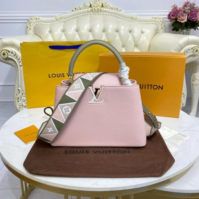 Louis Vuitton Capucines MM Rose Beige