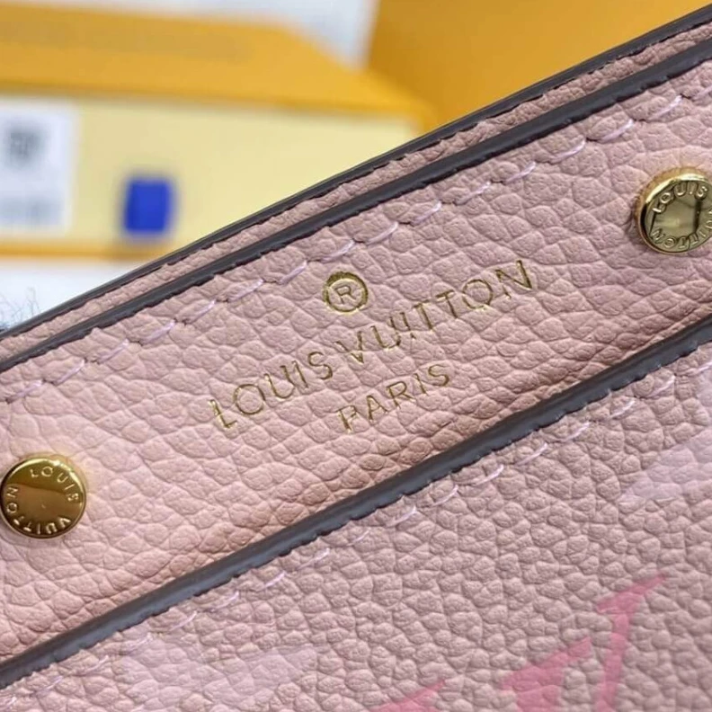 Louis vuitton locations 11 x 7.5 Louis Vuitton Card Holder Pink