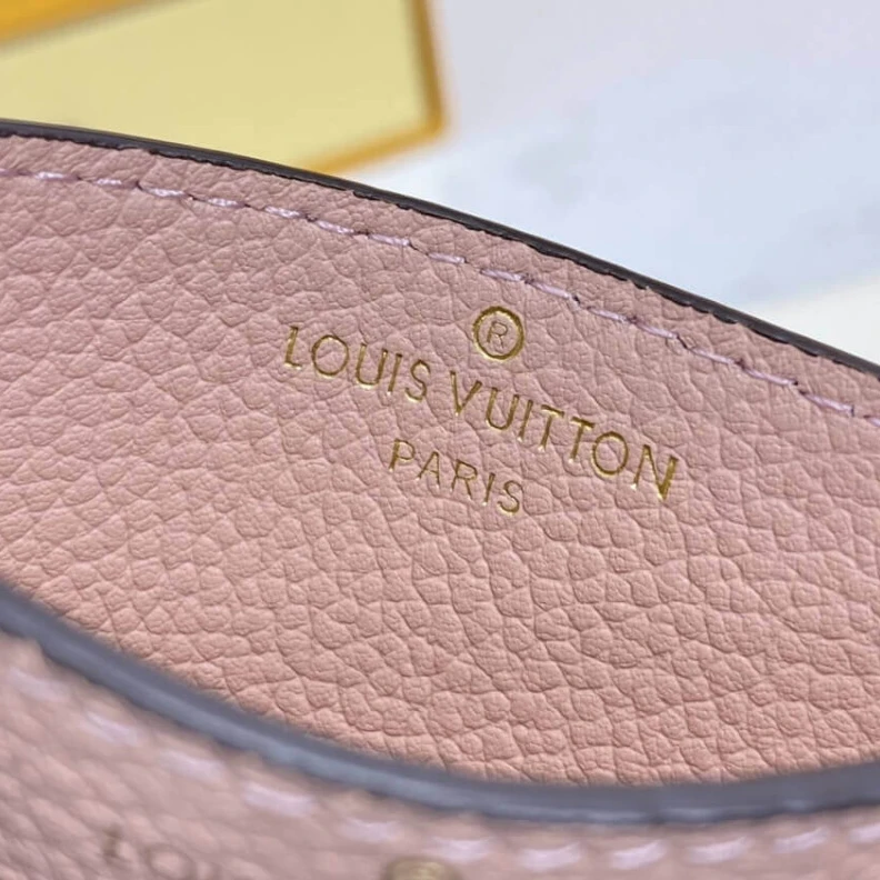 Louis vuitton locations 11 x 7.5 Louis Vuitton Card Holder Pink