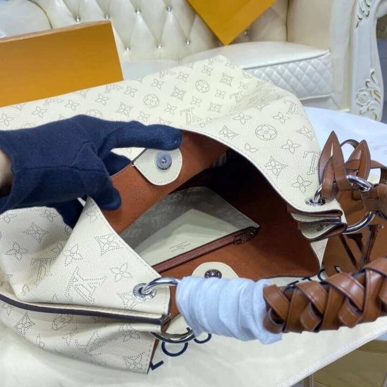 Replica bag Microfibe Louis Vuitton Carmel