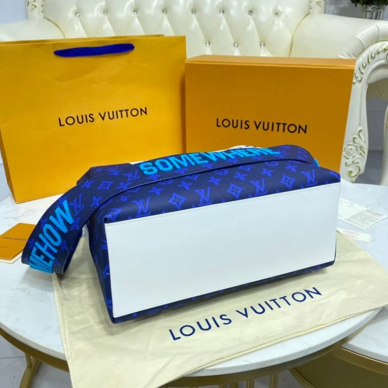 Replica bag Louis Vuitton Carry It Bag