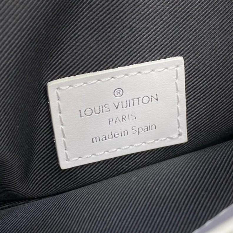 Replica bag Louis Vuitton Carry It Bag