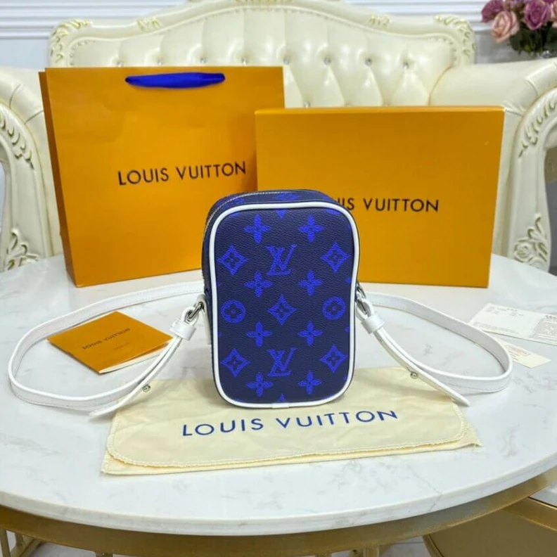 Top lv Louis Vuitton Carry It Mini Crossback Bag