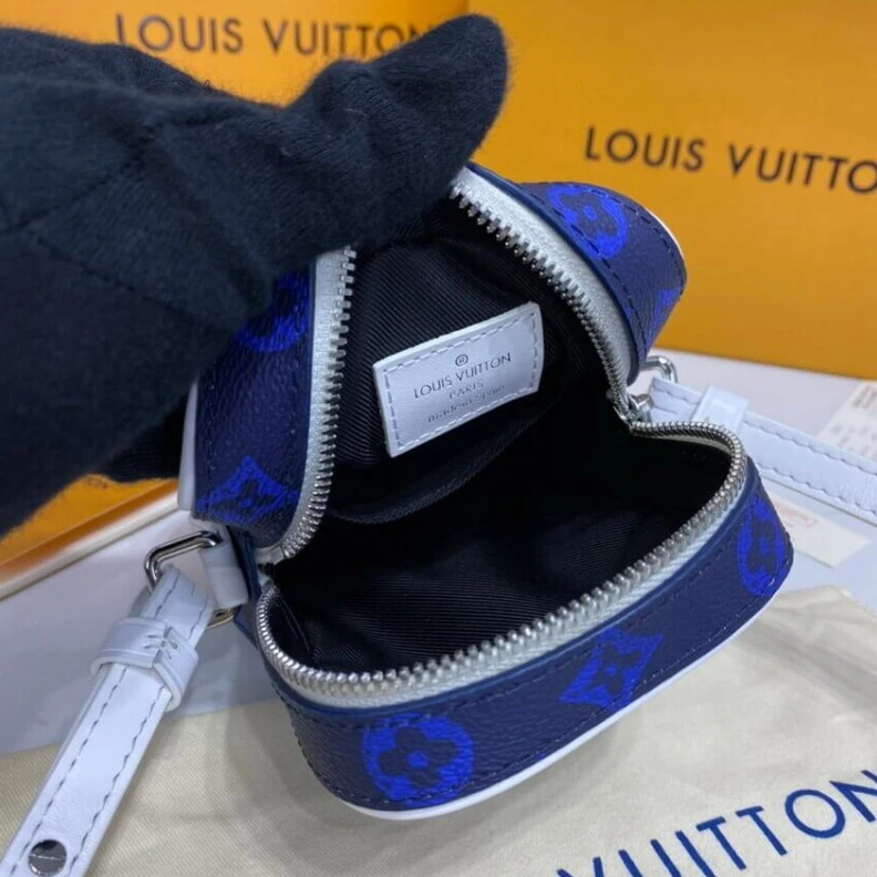 Top lv Louis Vuitton Carry It Mini Crossback Bag