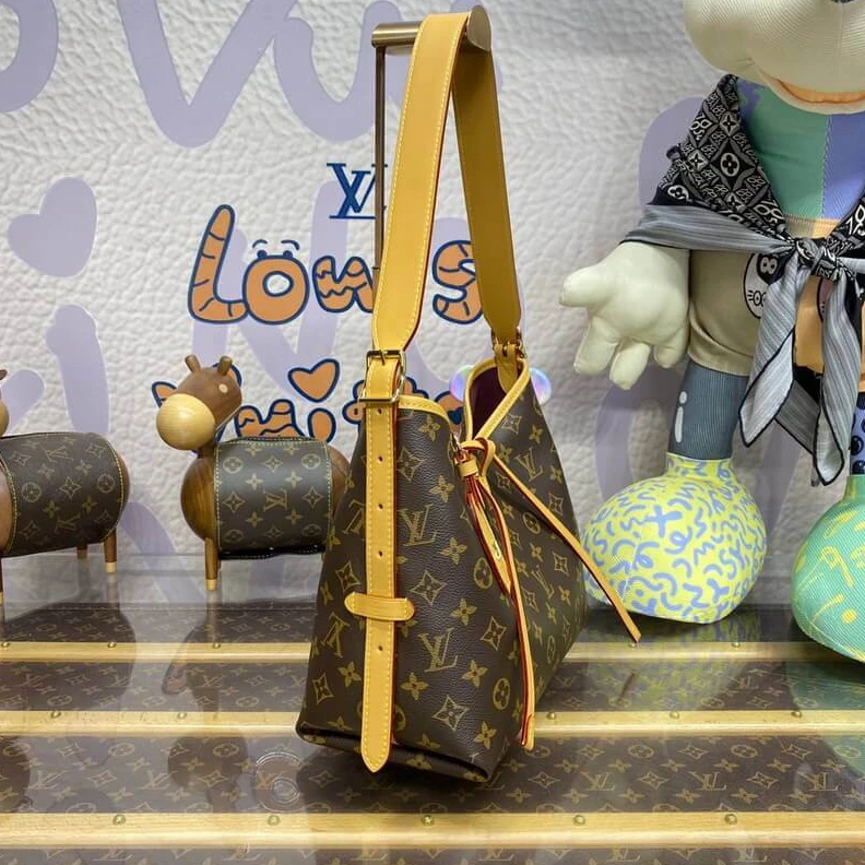Louis vuitton locations Louis Vuitton CarryAll PM
