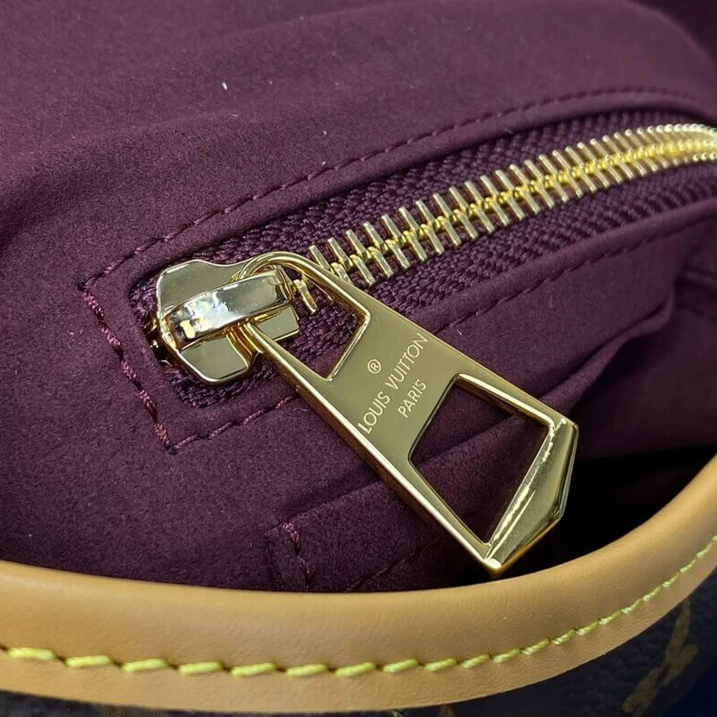 Louis vuitton locations Louis Vuitton CarryAll PM