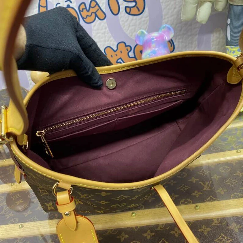 Louis vuitton locations Louis Vuitton CarryAll PM