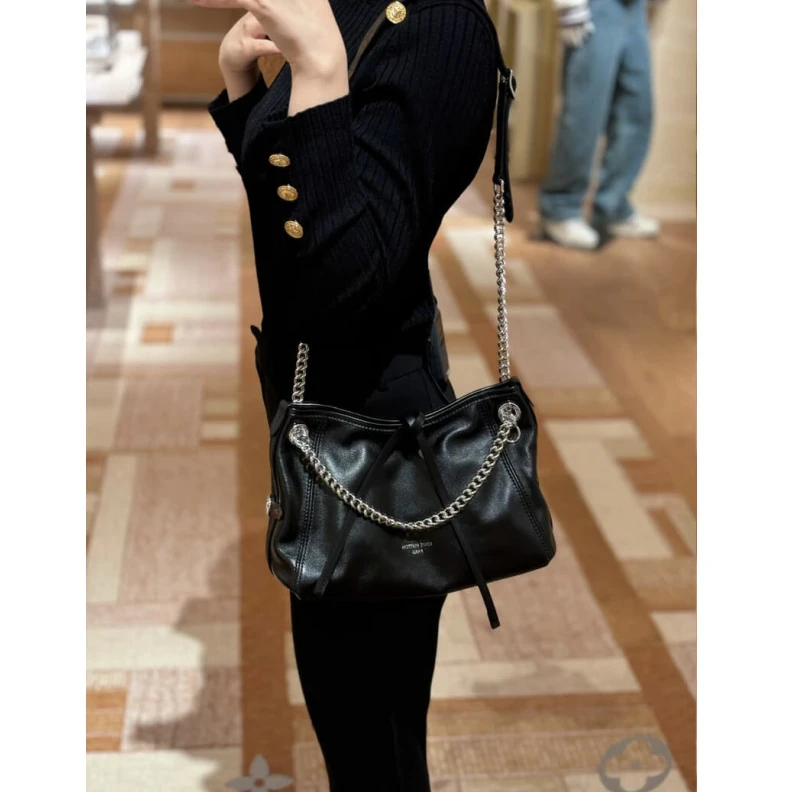 Mythick ru Louis Vuitton CarryAll Vibe BB Black