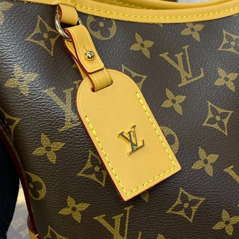 Top lv Louis Vuitton Carryall MM